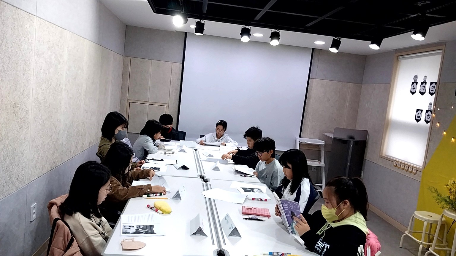 [독서의달맞이] 누구의입장 낭독독서회 